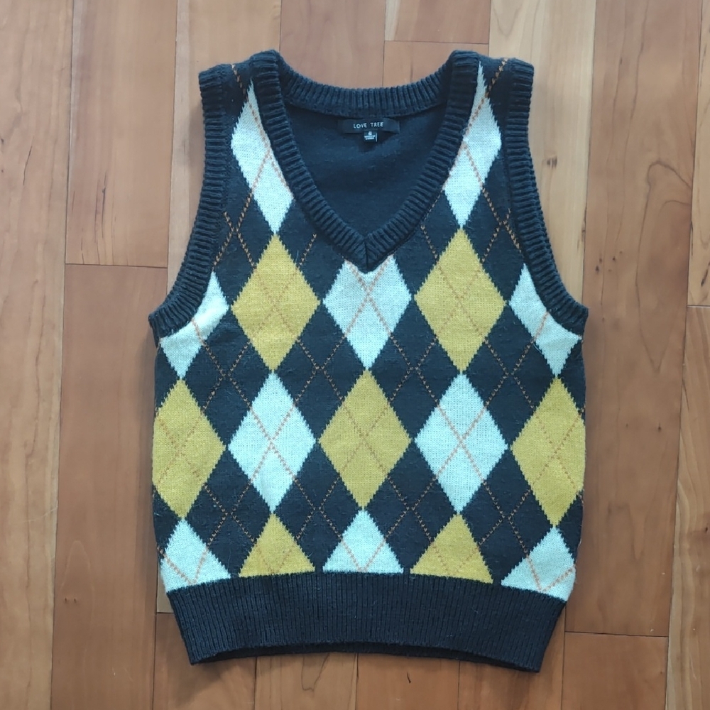 Love Tree Men's V-Neck Argyle Sweater Vest - Black, Yellow, White